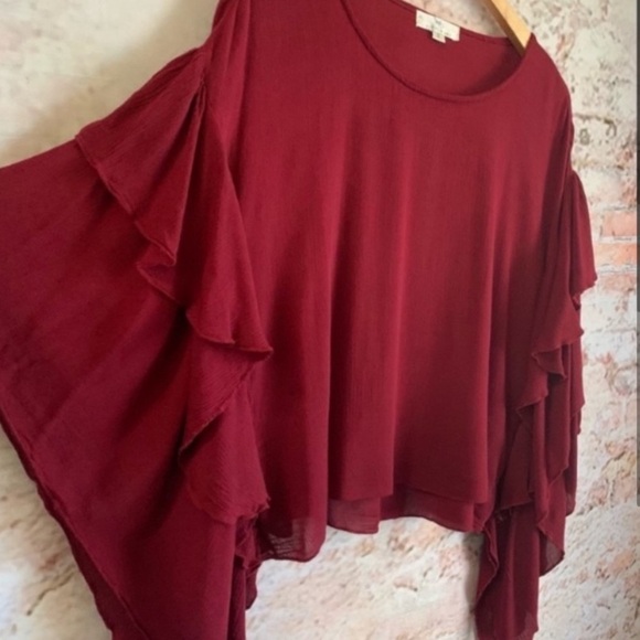 Peyton Bre Butterfly Ruffle Top - Picture 2 of 6